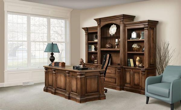 Executive Desk Set